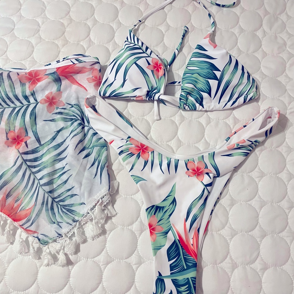 High Cut Bikini with swimsuit cover Size Medium New.